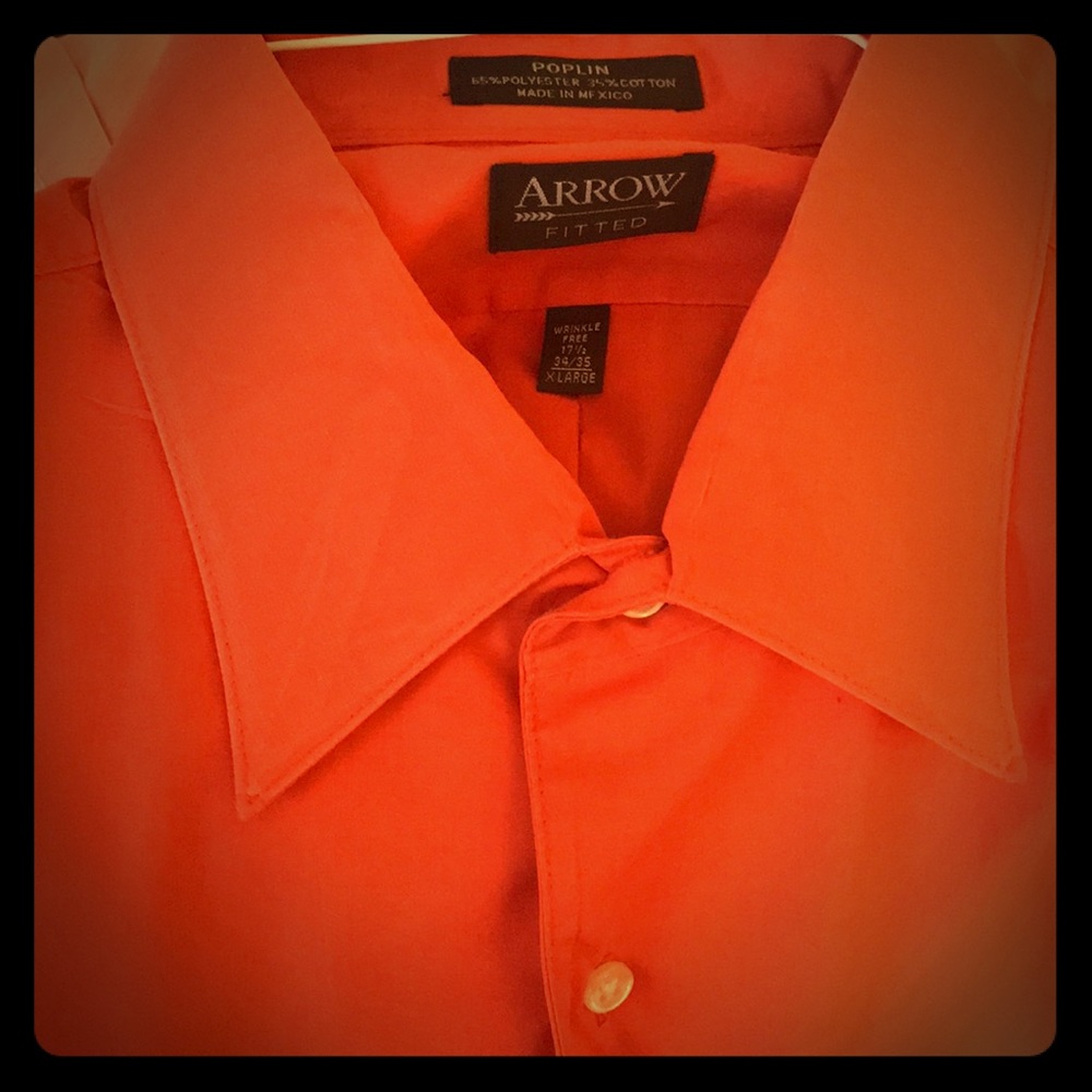 Fitted dress shirt